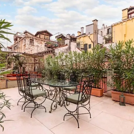 Apartment Luxury House